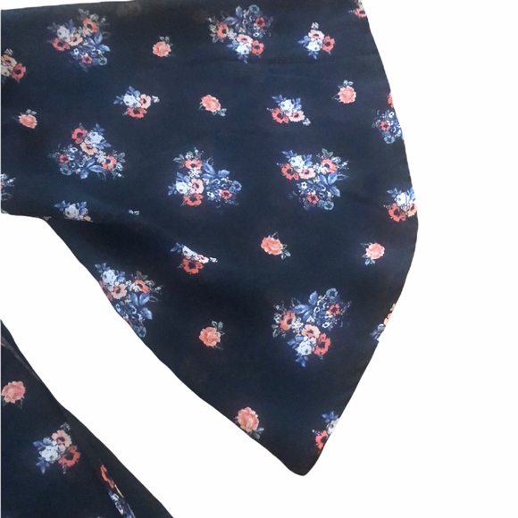 Torrid Black Floral Sheer Button Down Tunic Sz 4X - Picture 16 of 16